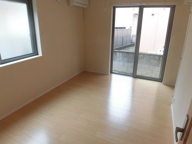 居室・リビング　他号室参照