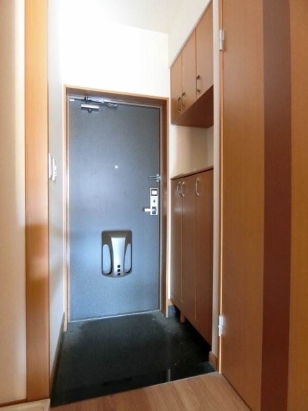 玄関　図面と現状に相違がある場合には現状を優先