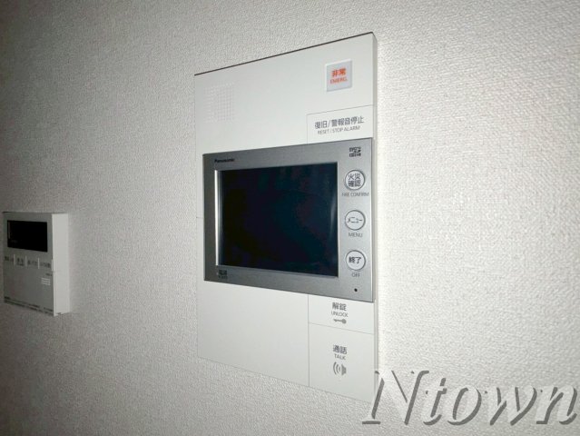 セキュリティ　モニター付きインターホンです