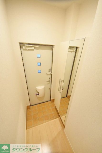 玄関　お問合せはタウンハウジングまで！※現地待合わせ相談可能