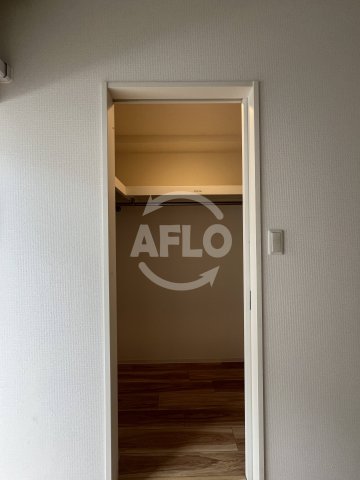 収納　セレニテ新大阪プリエ　クローゼット