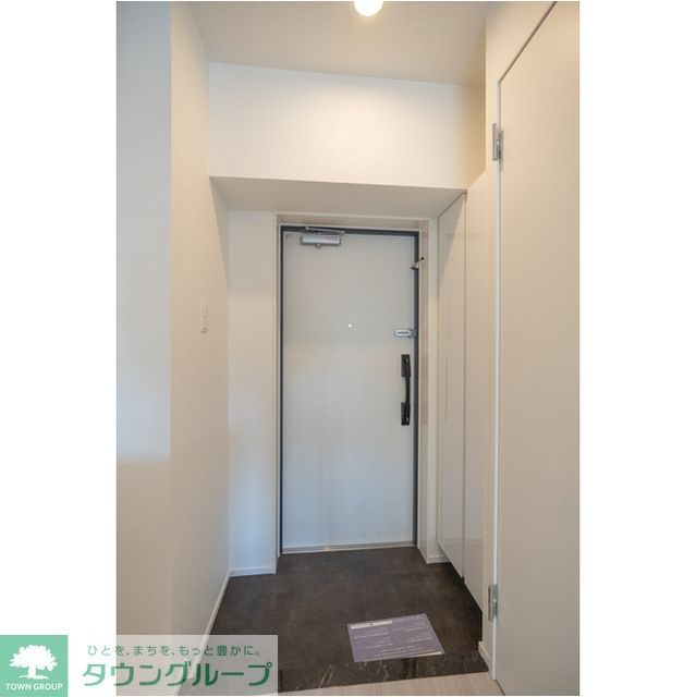 玄関　同タイプ写真　※現況優先