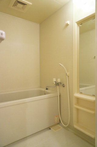 バス・シャワールーム　お風呂です