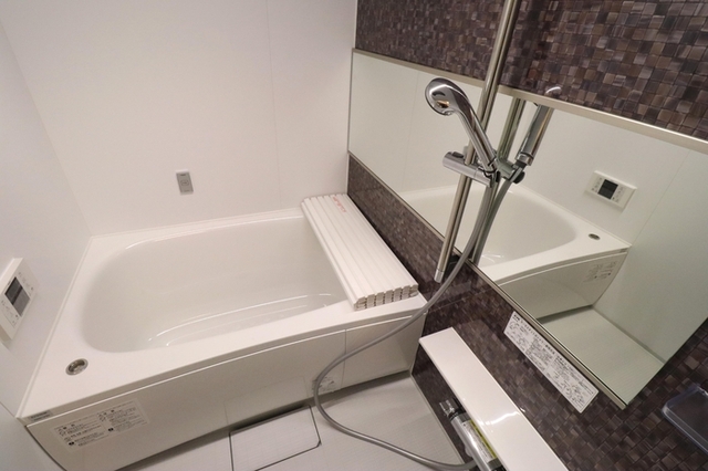 バス・シャワールーム　バスルーム