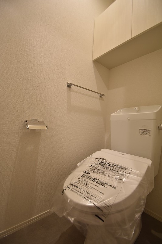 トイレ　温水洗浄便座