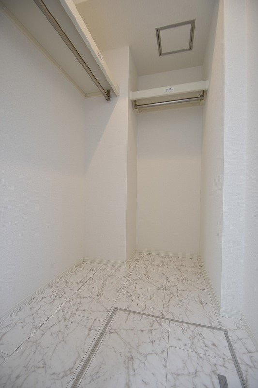 収納　大容量ウォークインクローゼット