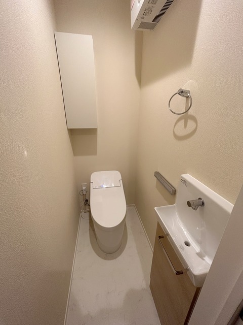 トイレ　★温水洗浄便座付きトイレ★