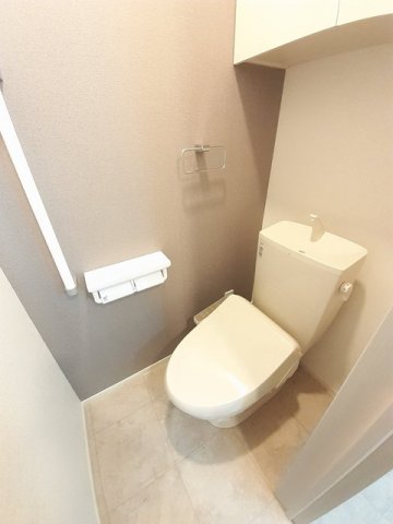 トイレ　ゆったりとした空間のトイレです