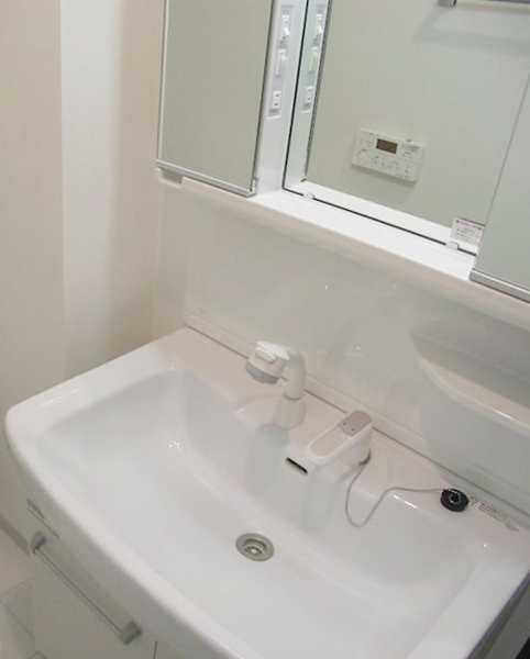 洗面設備　忙しい朝には欠かせない洗面所です♪