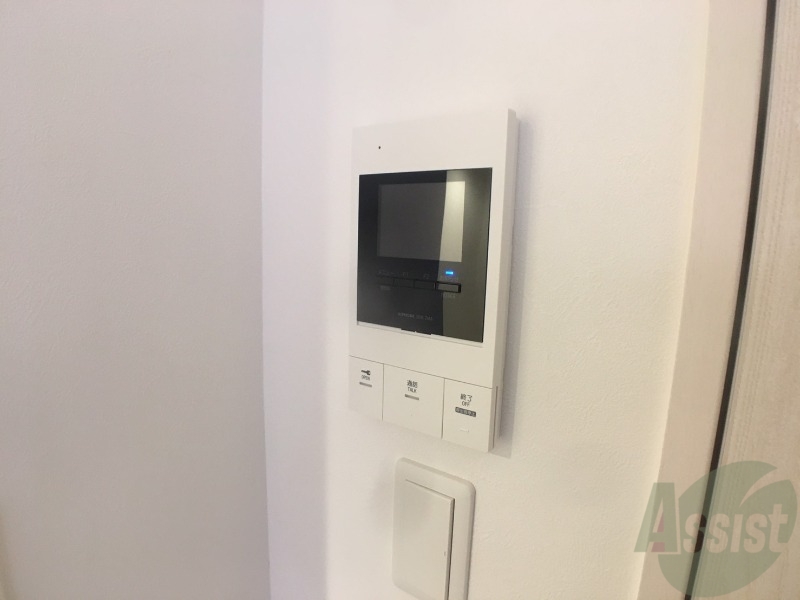 セキュリティ　ＴＶモニター付インターホンです。来客者の顔が見えるので安心！