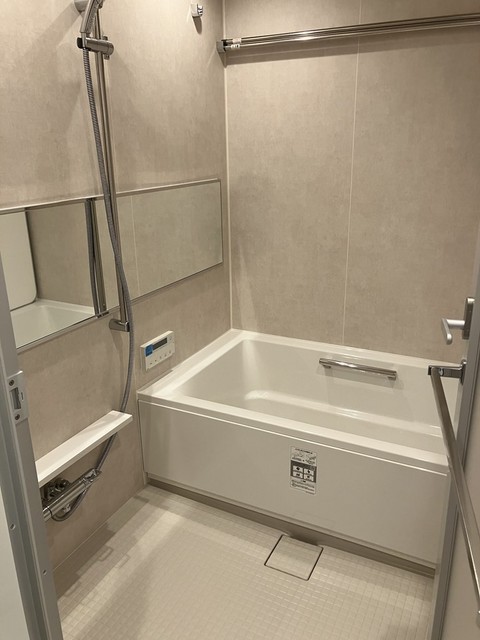 バス・シャワールーム　※写真は同タイプ住戸です。