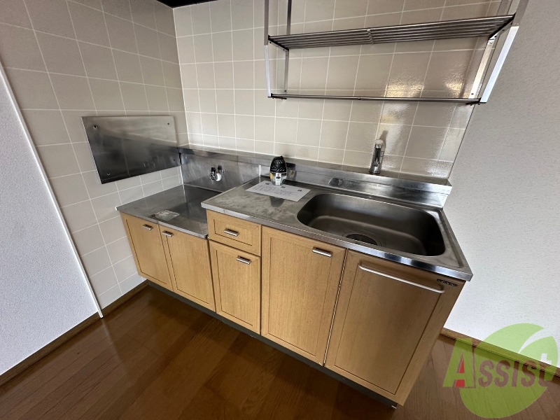 キッチン　シンプルなデザインで、使いやすそうなキッチンです。