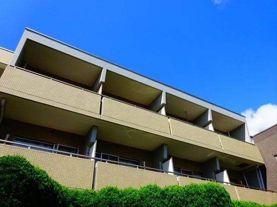 建物外観　お電話でお問い合わせ頂きますとスムーズに対応可能です＾＾