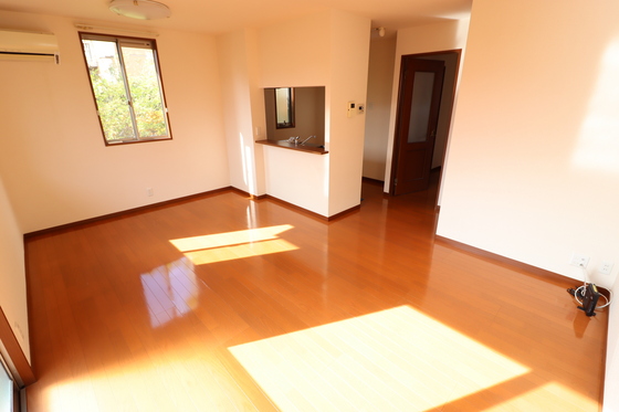 居室・リビング　※別部屋の写真です