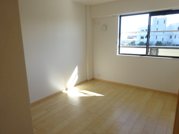 その他部屋・スペース　南側洋室