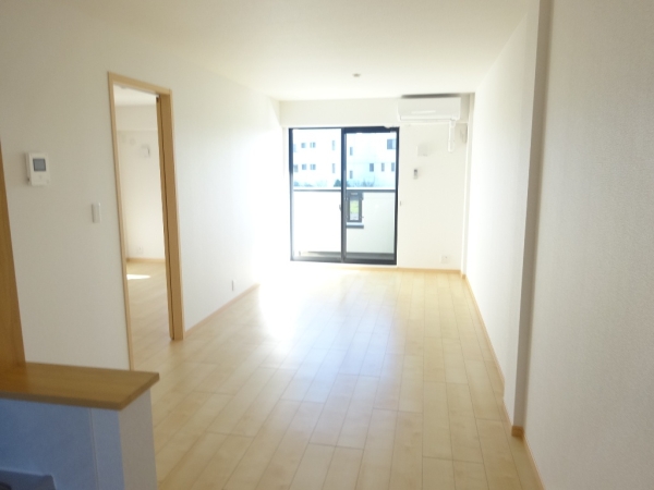 居室・リビング　日当たり良好LDK12.6帖