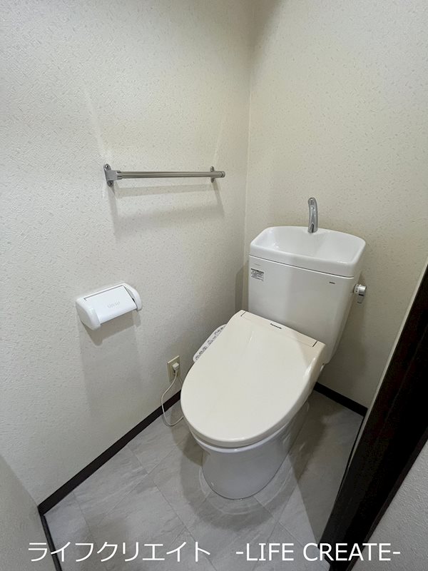 トイレ　写真は601号室