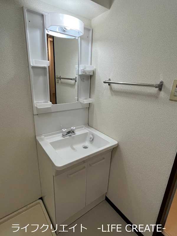 洗面設備　写真は601号室