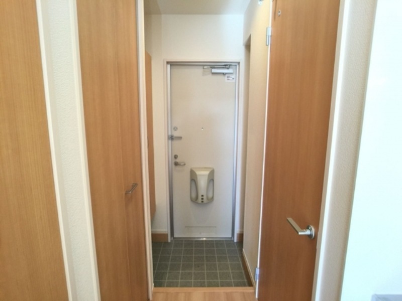 玄関　図面と現状に相違がある場合には現状を優先