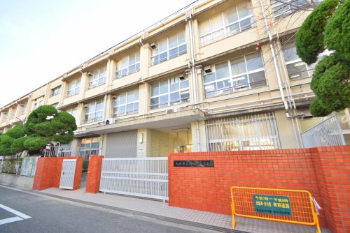 小学校　大阪市立南田辺小学校（小学校）まで387m