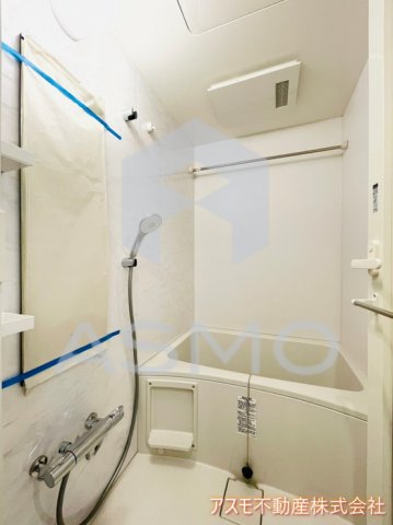 バス・シャワールーム　同マンション参考写真