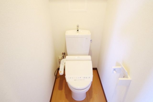 トイレ　★あると嬉しいウォシュレット付きです★