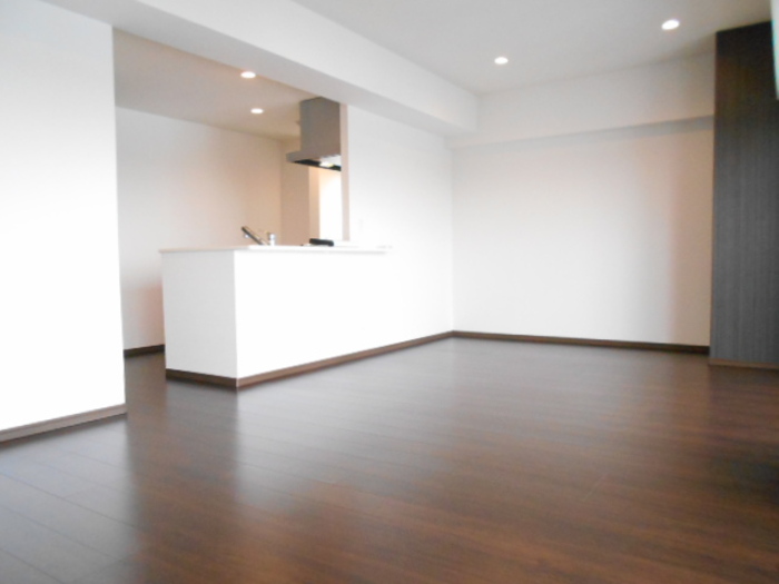 居室・リビング　713