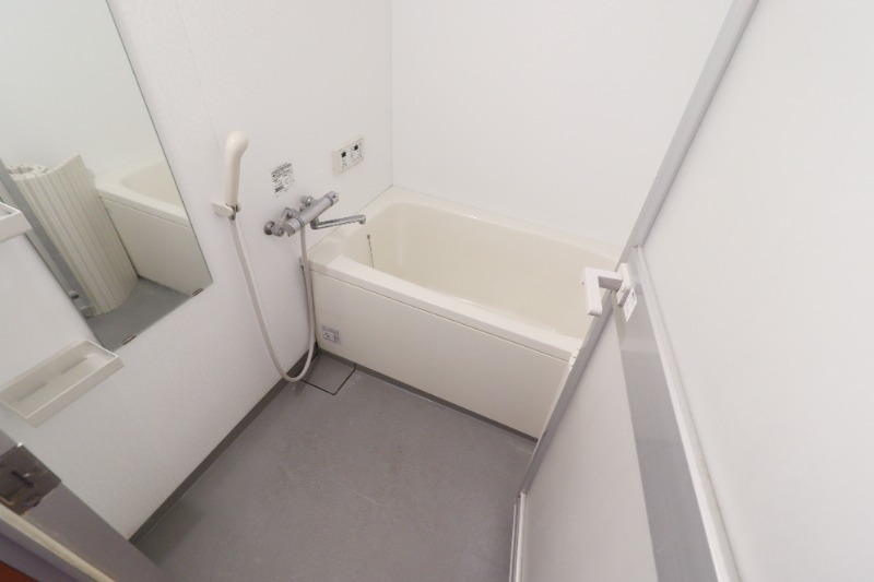 バス・シャワールーム　図面と現状に相違がある場合には現状を優先