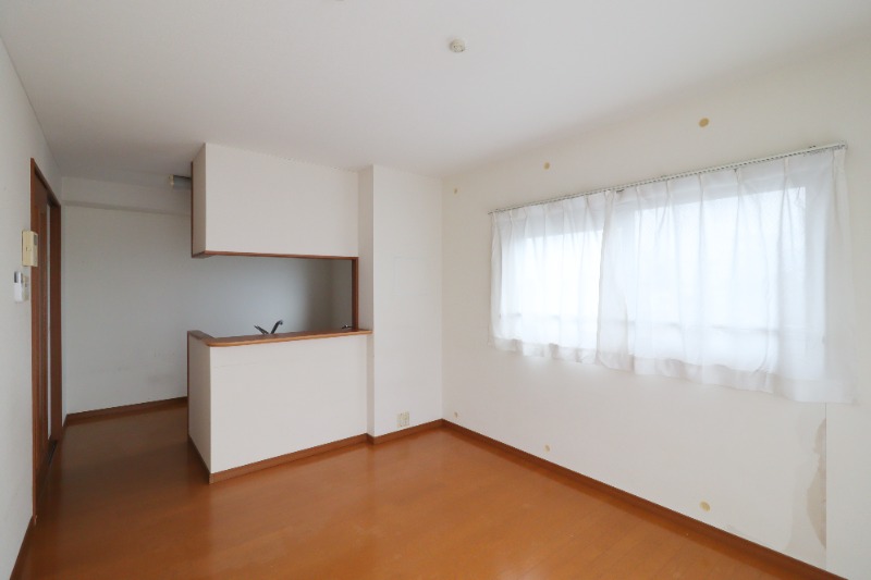 居室・リビング　図面と現状に相違がある場合には現状を優先