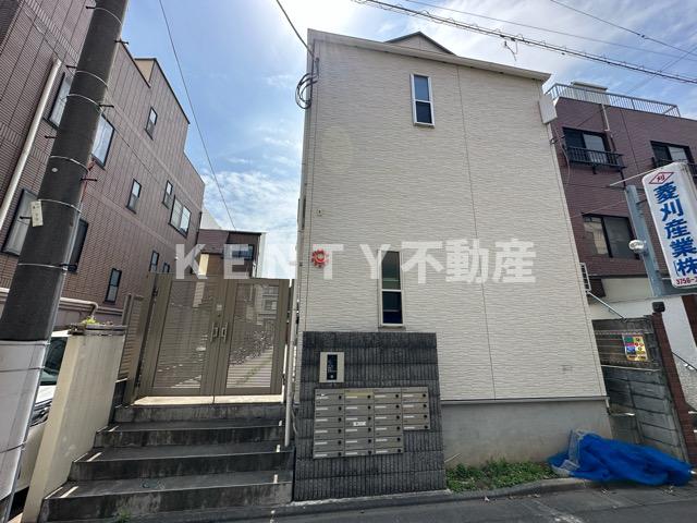 エントランス　建物外観を気になさる方へ、見た目の良い物件です