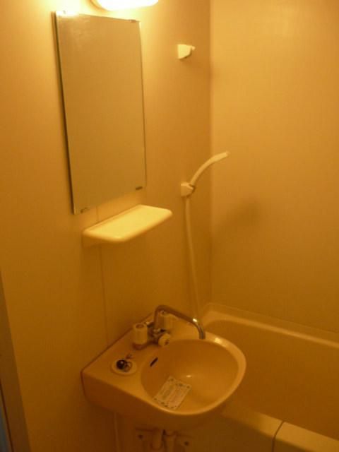 洗面設備　★★鏡つきの洗面台★★