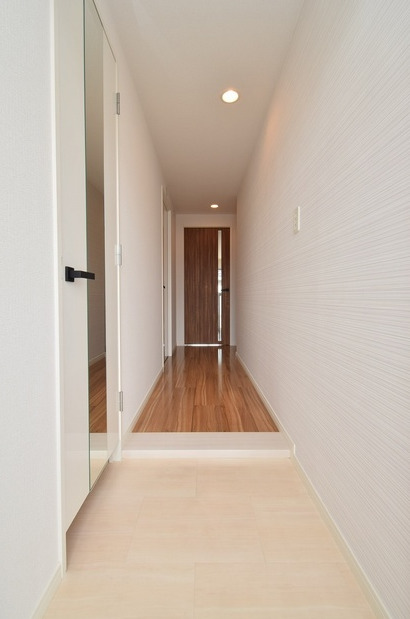 玄関　収納もある玄関です