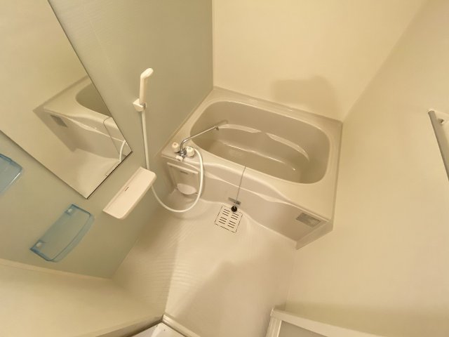 バス・シャワールーム　お風呂で日々の疲れを落としましょう