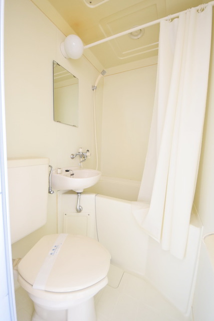 バス・シャワールーム　★一日の疲れもとれますね★