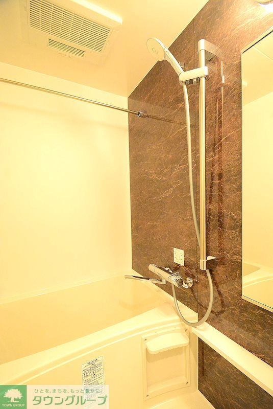 バス・シャワールーム　カラータイプ異なります