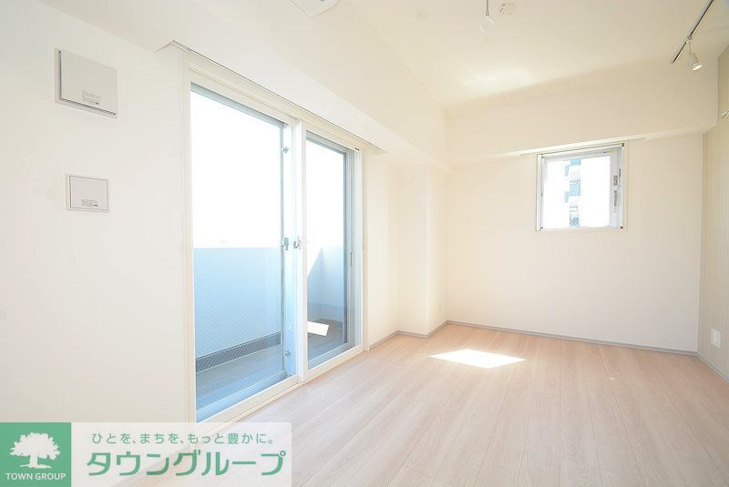 居室・リビング　カラータイプ異なります