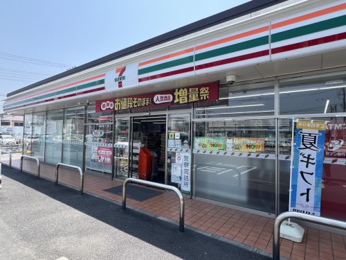 コンビニ　セブンイレブン葛飾南水元（コンビニ）まで332m