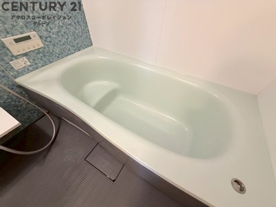 バス・シャワールーム　追い焚き機能・浴室乾燥機付きで便利！