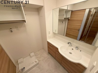 洗面設備　洗髪洗面化粧台付き♪