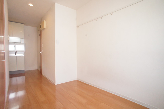 その他部屋・スペース　明るい雰囲気で暮らしやすい！優しい質感の室内がオススメ☆