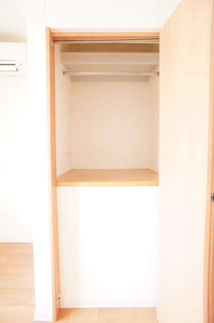 収納　奥行のある収納付です！増えがちな荷物をスッキリ収納できます！