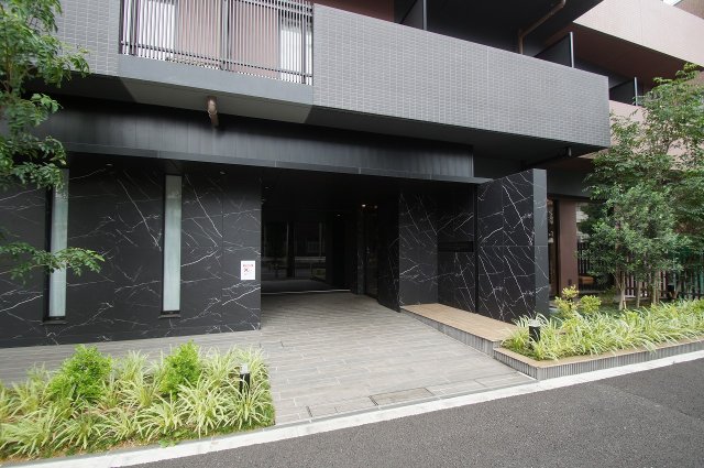 エントランス　エントランス入口