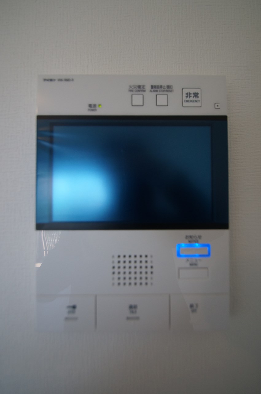 セキュリティ　TVモニター付きインターホン