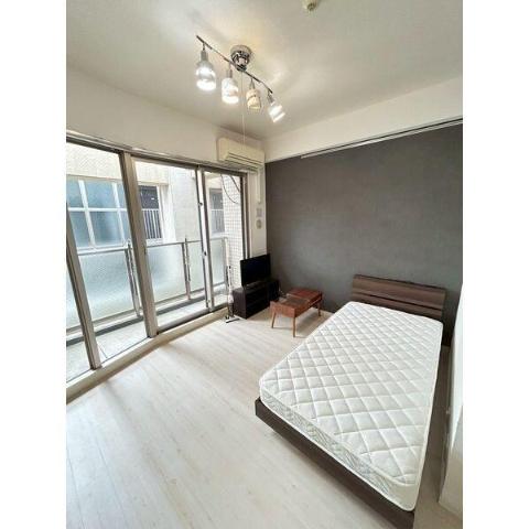 居室・リビング　室内