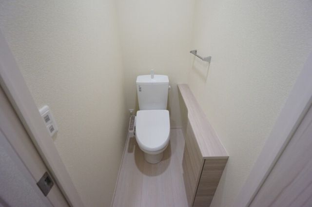 ワイズヴィラ岐南EASTのトイレ写真