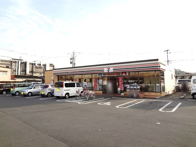 コンビニ　セブンイレブン清水新地店（コンビニ）まで70m