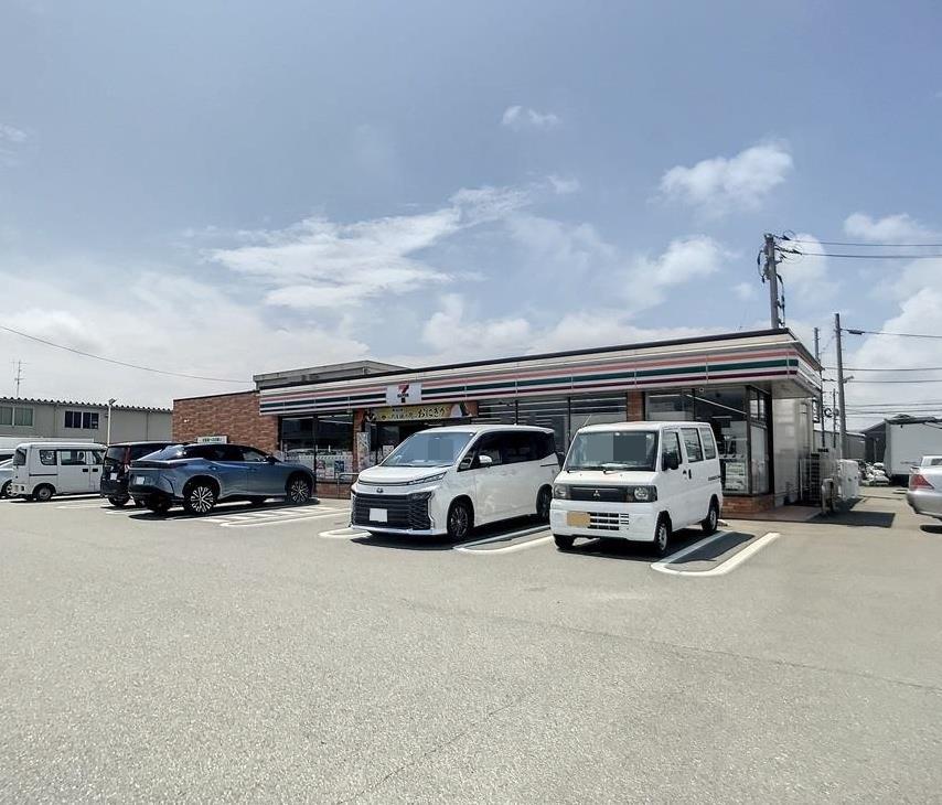 コンビニ　セブンイレブン山口小郡若草町店（コンビニ）まで446m