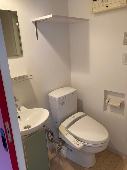 トイレ　別部屋参考写真