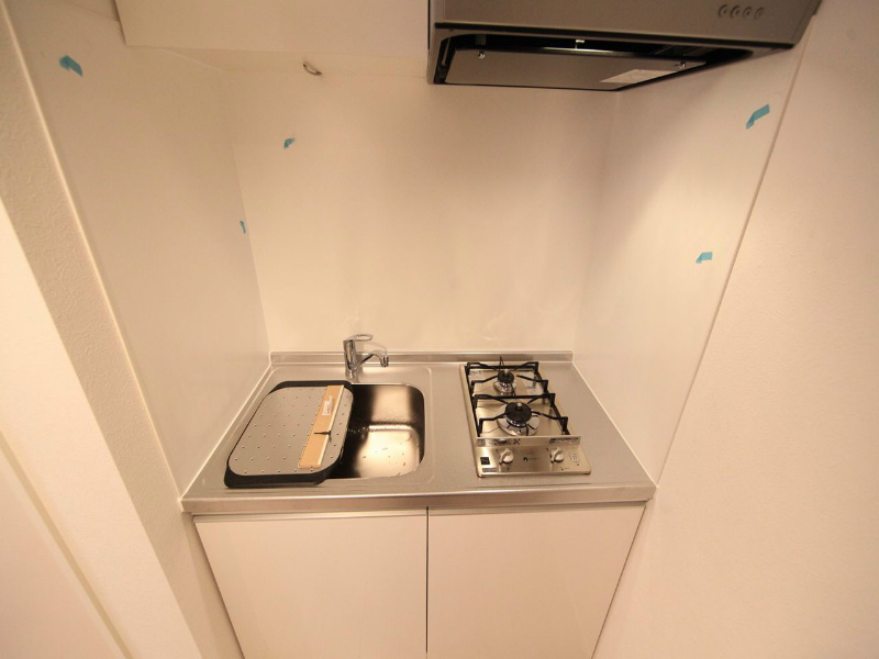キッチン　システムキッチン（ガス2口）冷蔵庫・レンジ等ご用意できます