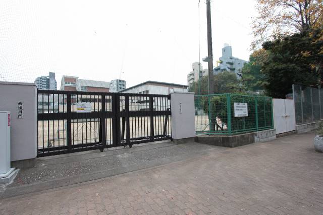 小学校　大須小学校（小学校）まで318m